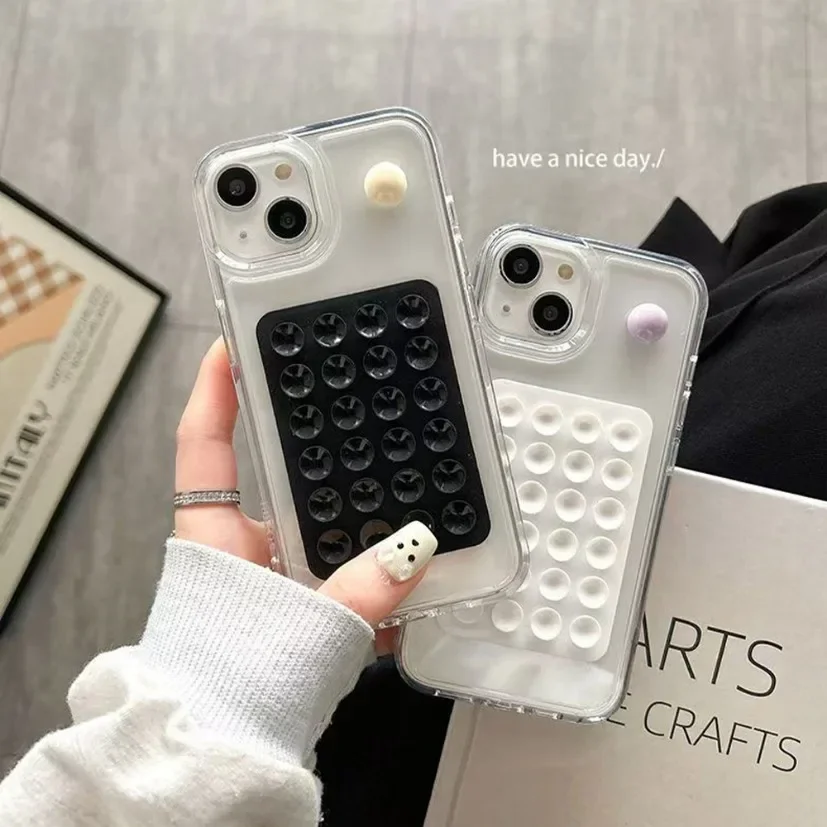 Phone Cases - 正方形のシリコン製吸盤式スマホスタンドパッド。多機能で、壁に取り付け可能。滑り止め加工が施されており、スマホケースの裏面に貼り付けて使用できます。